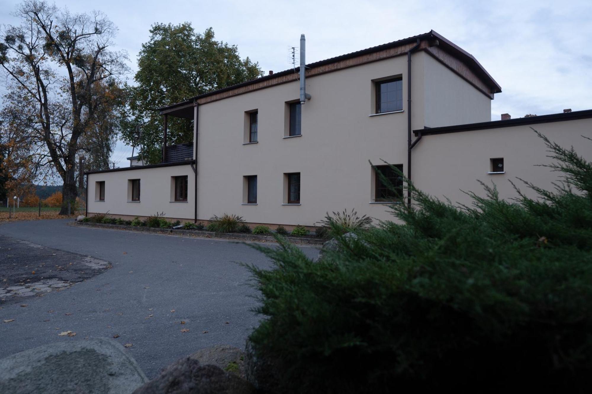 Uroczysko Olesnica Bed & Breakfast Chodziez Exterior photo